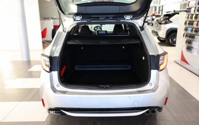 Toyota Corolla cena 103850 przebieg: 56534, rok produkcji 2019 z Skarszewy małe 596